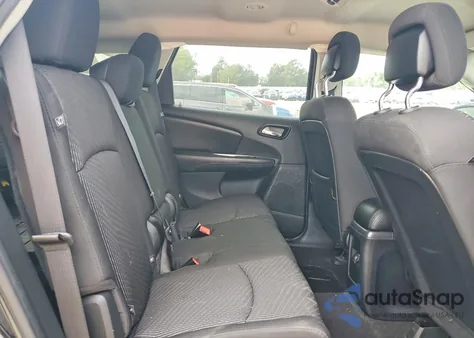 2015 Dodge Journey Sxt z USA, uszkodzony, nr VIN 3C4PDCBG2FT525068